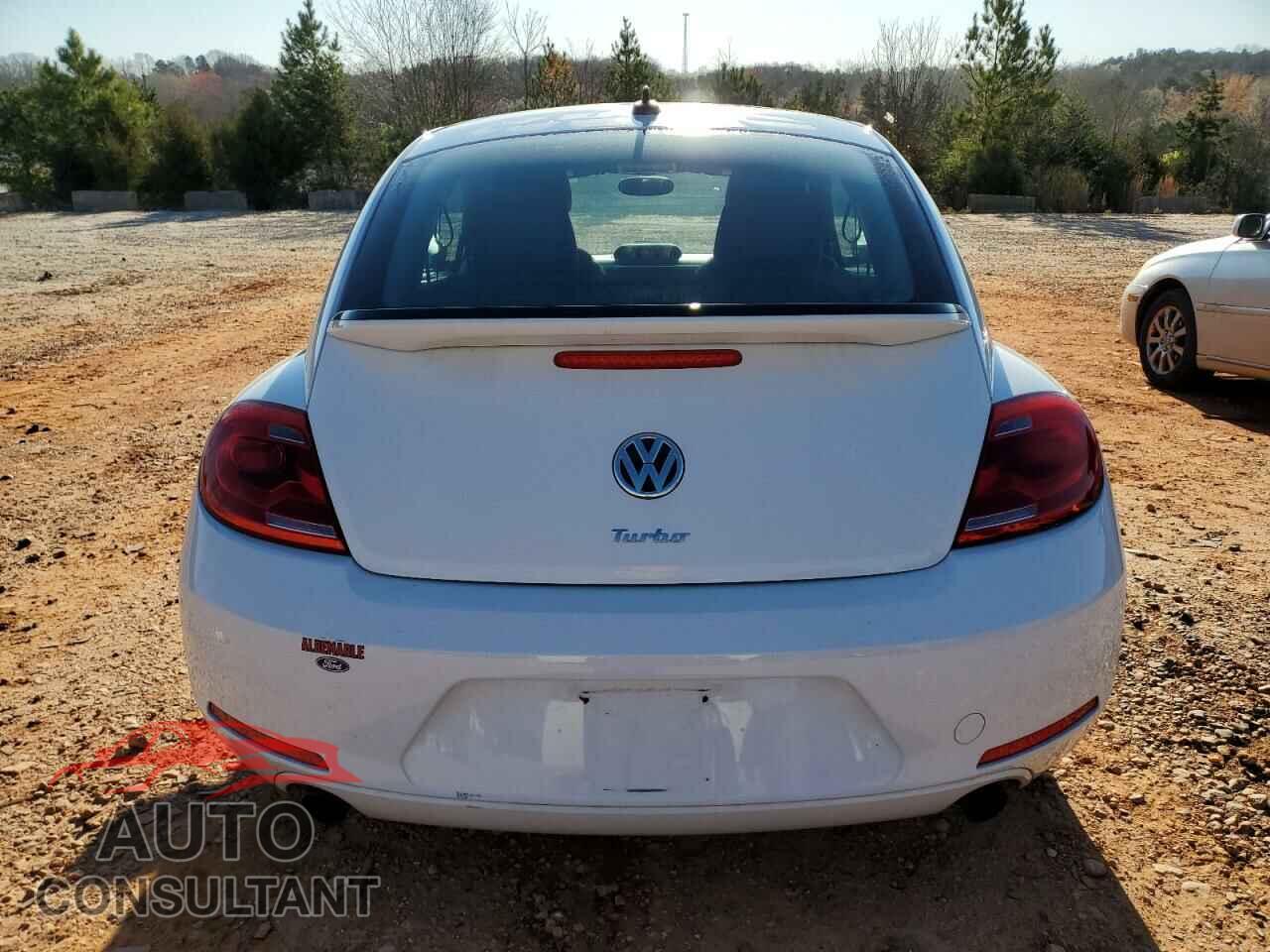 VOLKSWAGEN BEETLE 2012 - 3VWVA7AT9CM656846