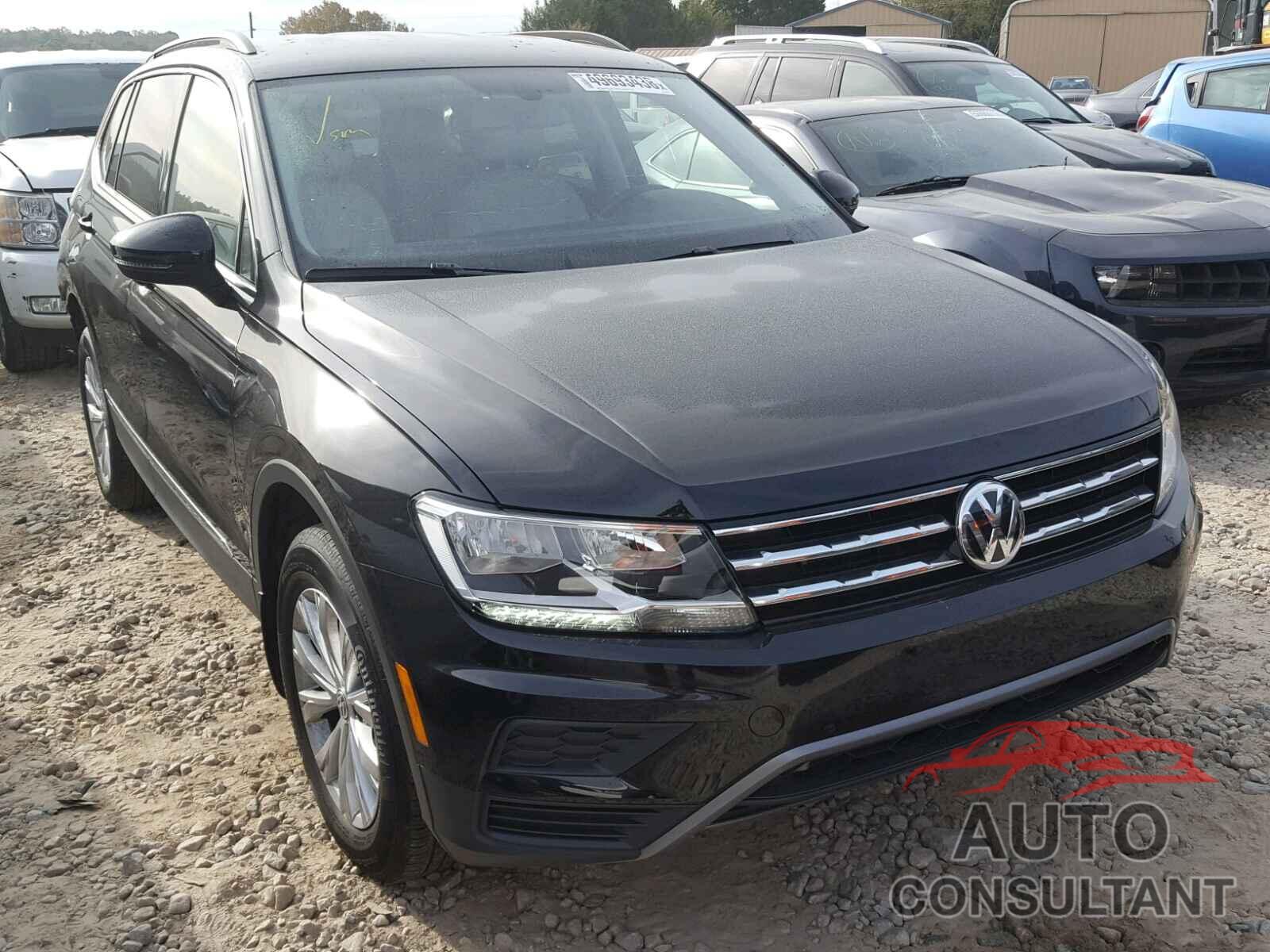 VOLKSWAGEN TIGUAN SE 2018 - 3VV3B7AX0JM060128