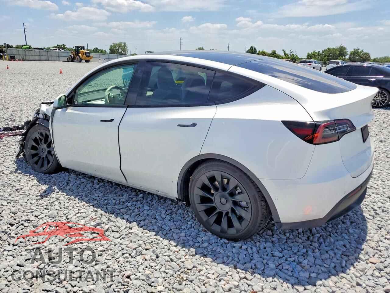 TESLA MODEL Y 2021 - 5YJYGDEE4MF197790