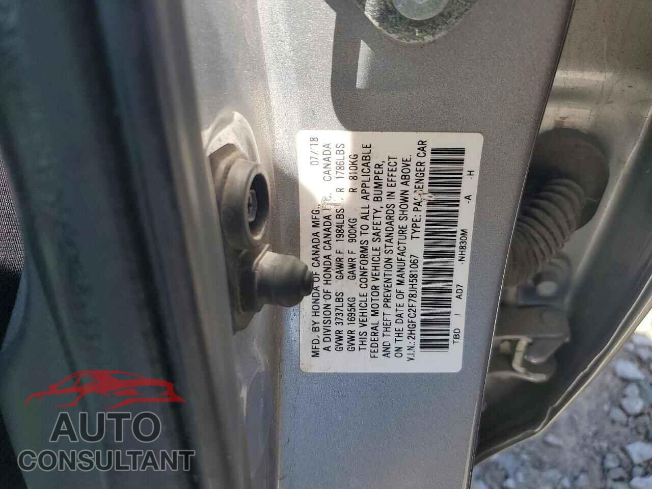 HONDA CIVIC 2018 - 2HGFC2F78JH581067