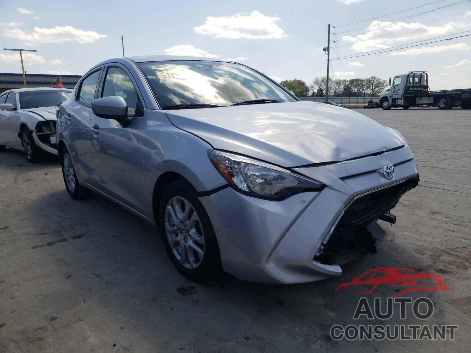 TOYOTA YARIS 2018 - 3MYDLBYV7JY317710