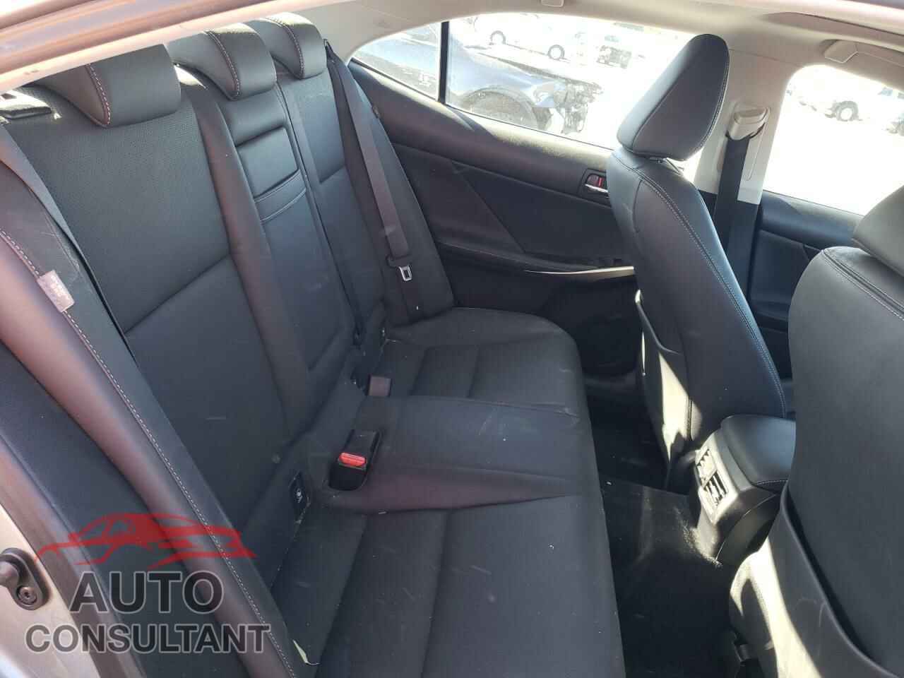 LEXUS IS 2016 - JTHBA1D29G5012389