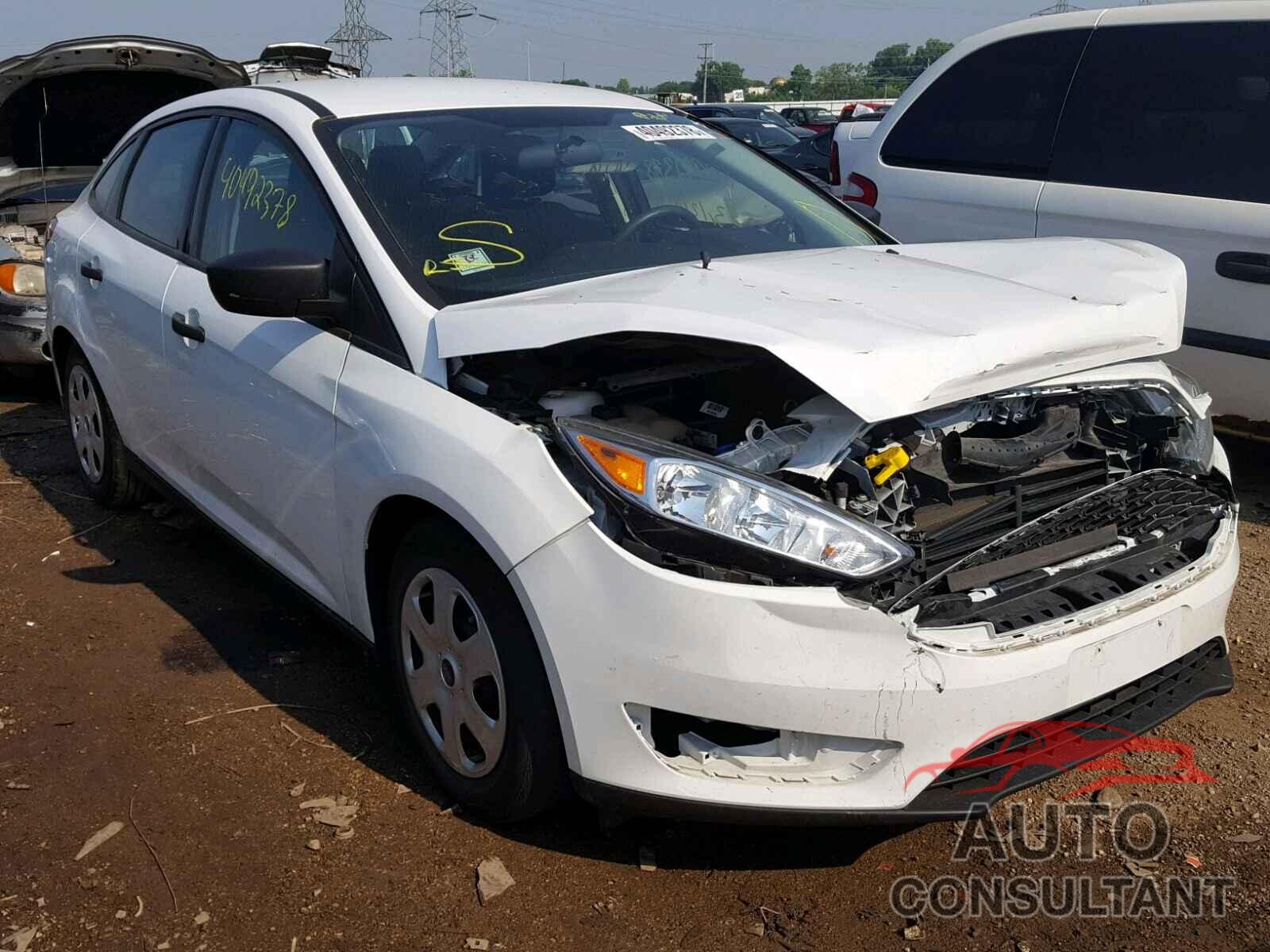 FORD FOCUS 2015 - 1FADP3E28FL218774