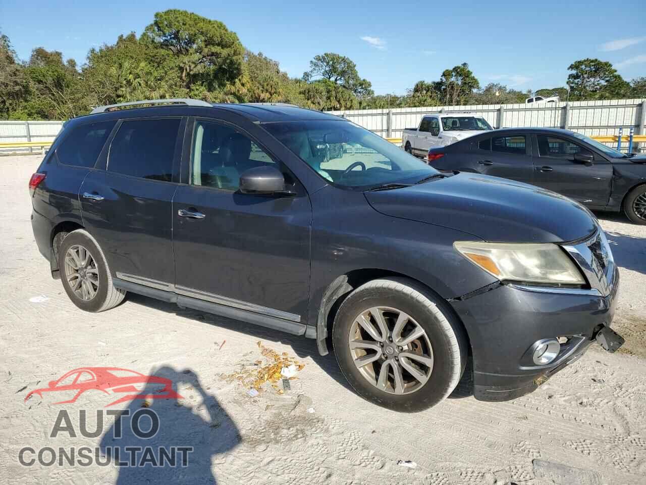 NISSAN PATHFINDER 2013 - 5N1AR2MN2DC647155
