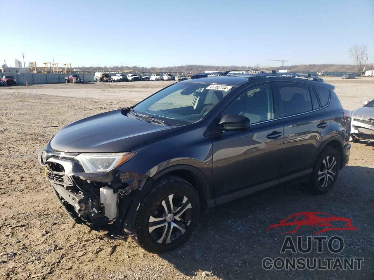 TOYOTA RAV4 2017 - JTMBFREV8HJ116780