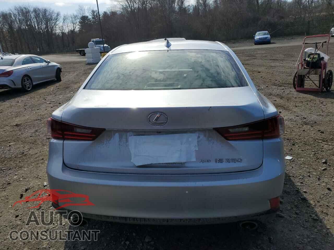 LEXUS IS 2015 - JTHCF1D28F5020990