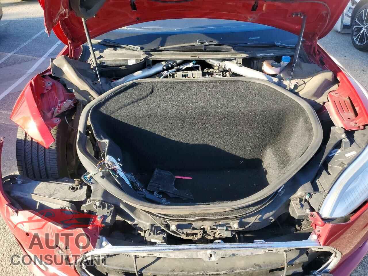 TESLA MODEL S 2015 - 5YJSA1E20FF117450