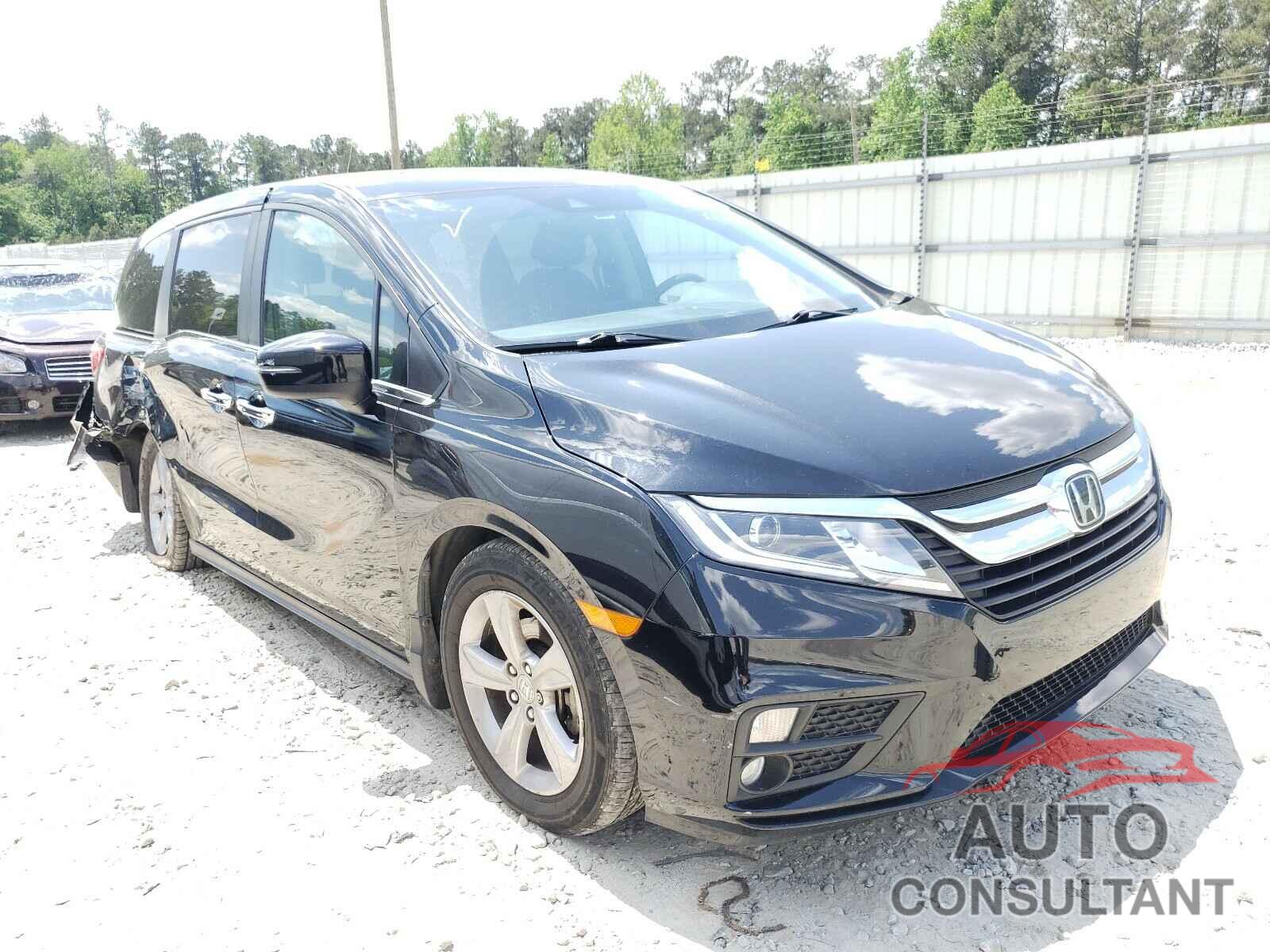 HONDA ODYSSEY 2018 - 5FNRL6H55JB100115