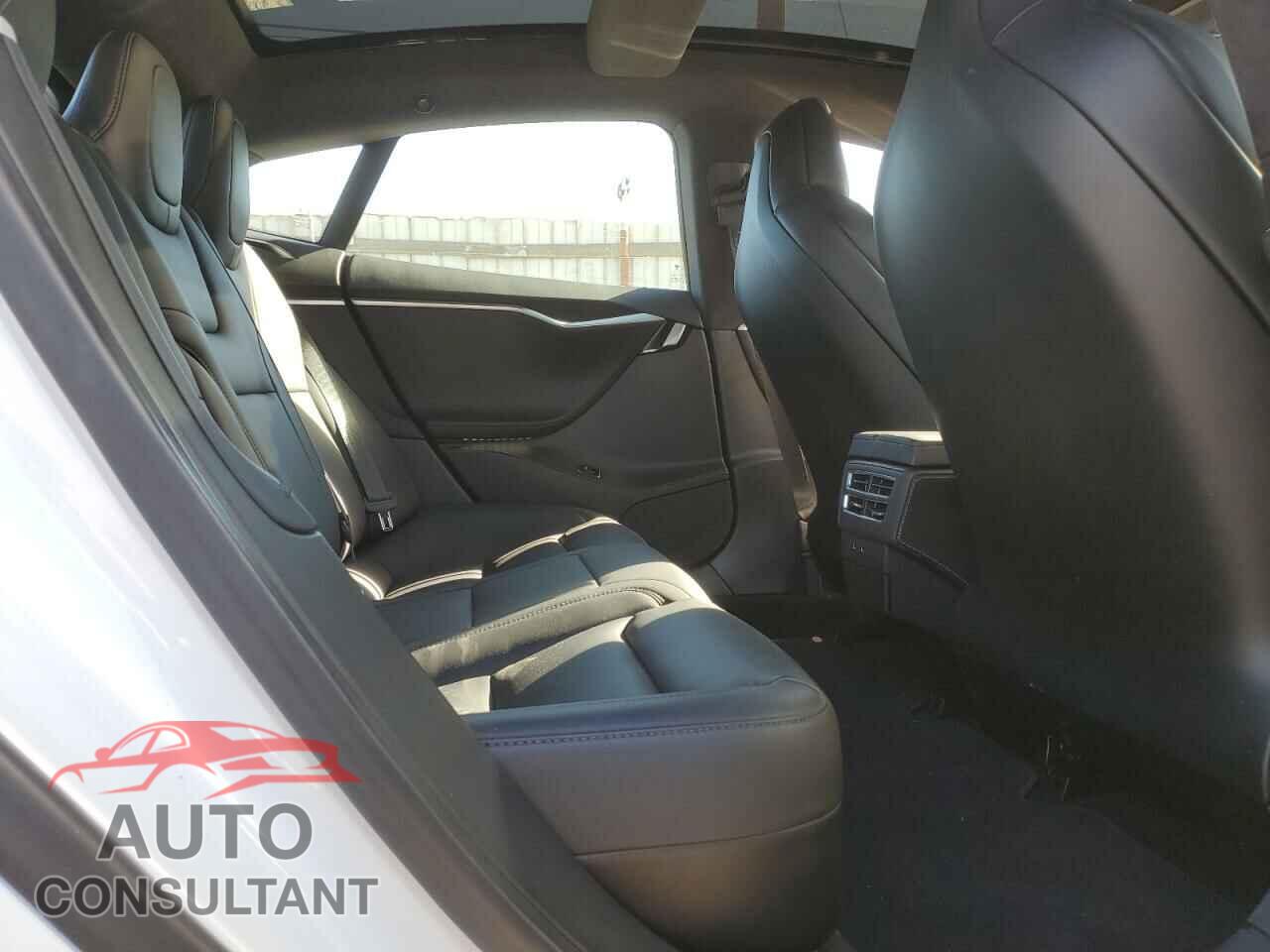 TESLA MODEL S 2017 - 5YJSA1E29HF233717