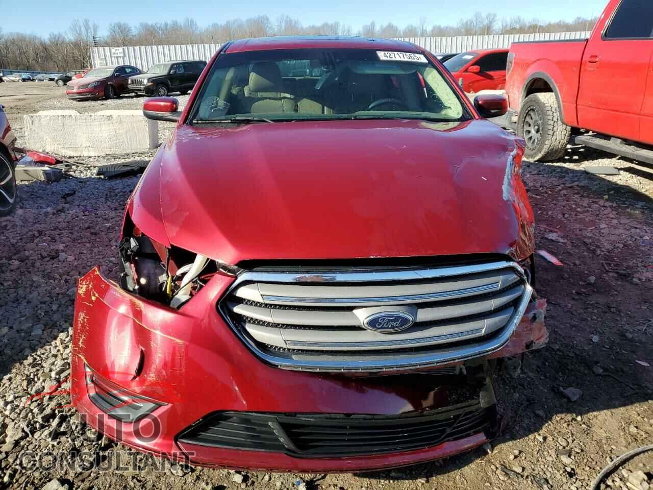 FORD TAURUS 2015 - 1FAHP2E81FG100171