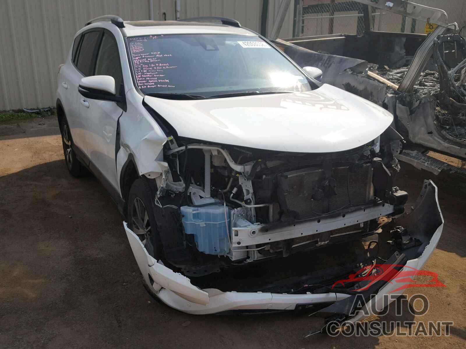 TOYOTA RAV4 XLE 2017 - JTMWFREV4HJ119077