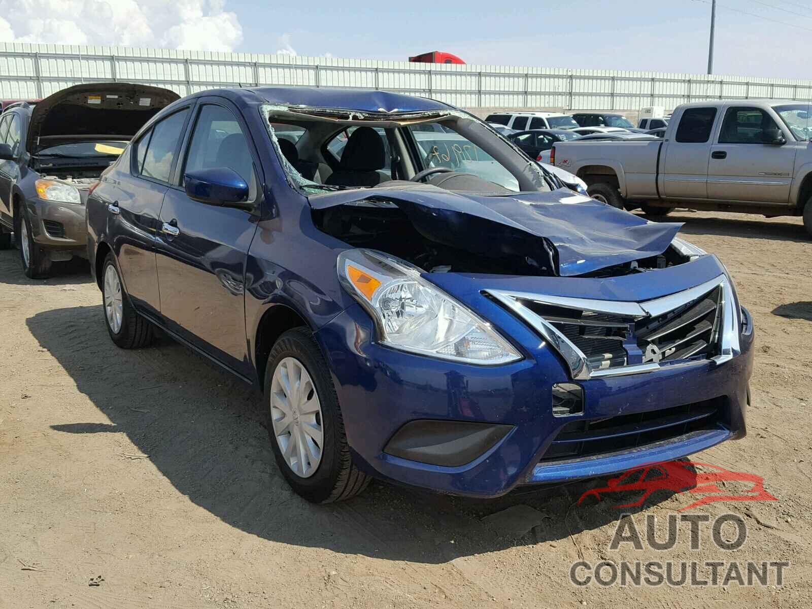 NISSAN VERSA 2018 - 3N1CN7AP8JL855667