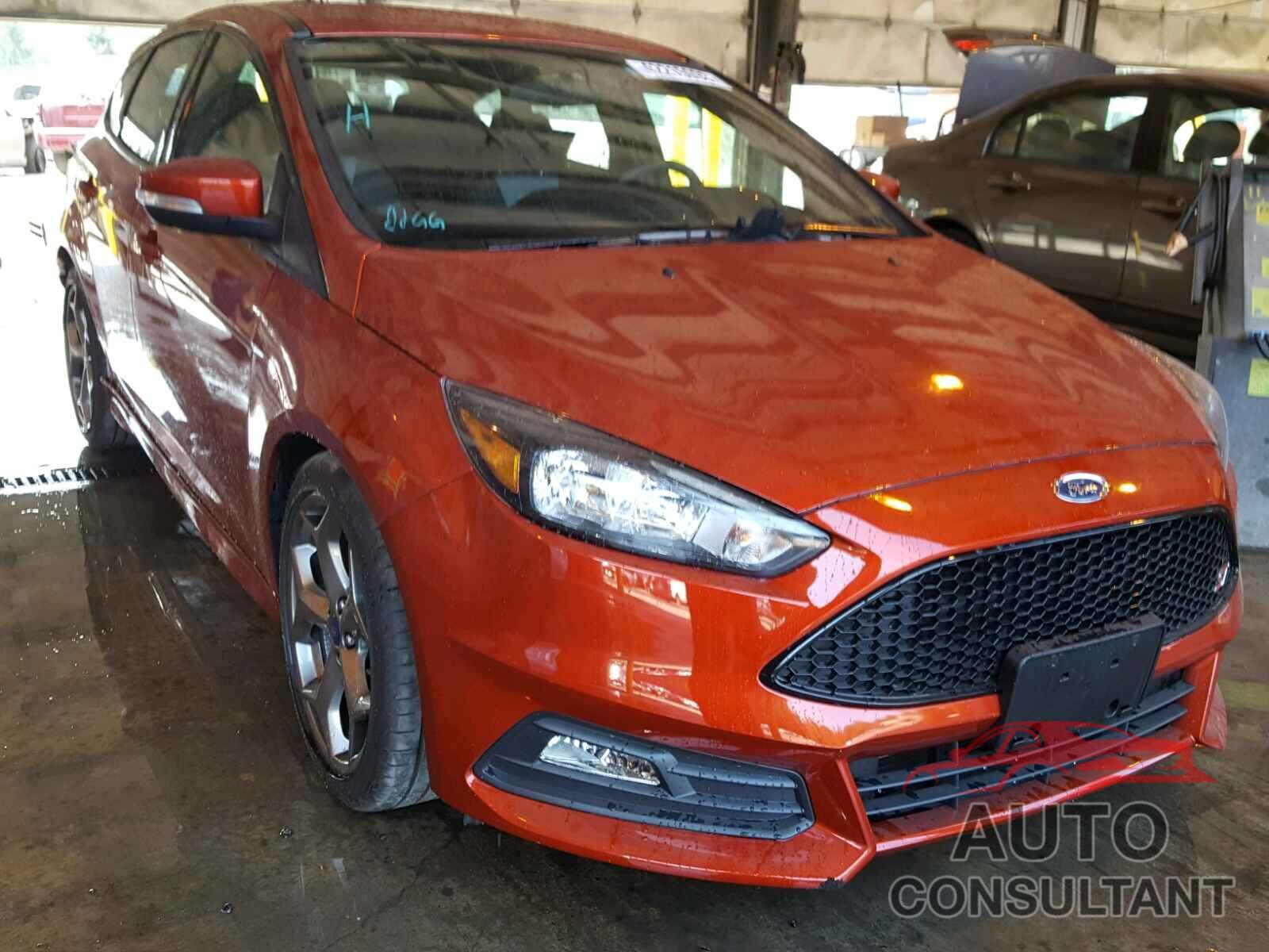 FORD FOCUS 2018 - 1FADP3L92JL304638