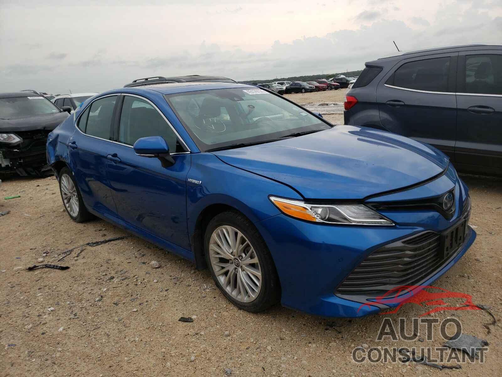 TOYOTA CAMRY 2019 - 4T1B21HK1KU013457