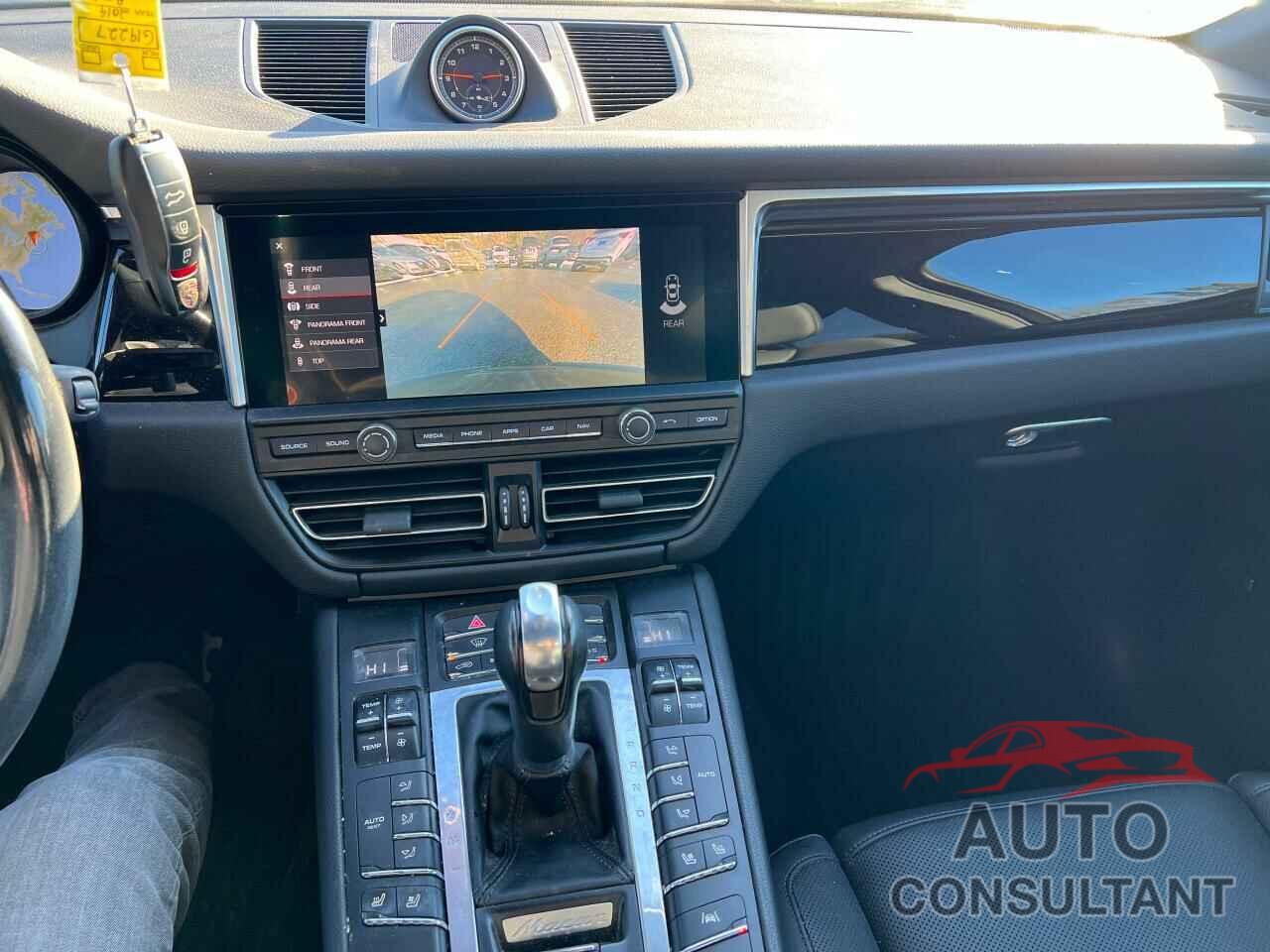 PORSCHE MACAN 2019 - WP1AA2A5XKLB01151