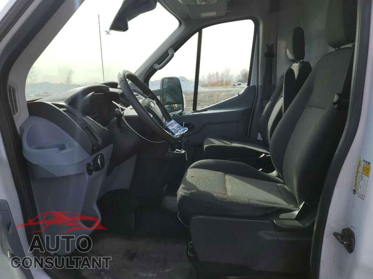 FORD TRANSIT 2018 - 1FTYR2CM6JKB38960