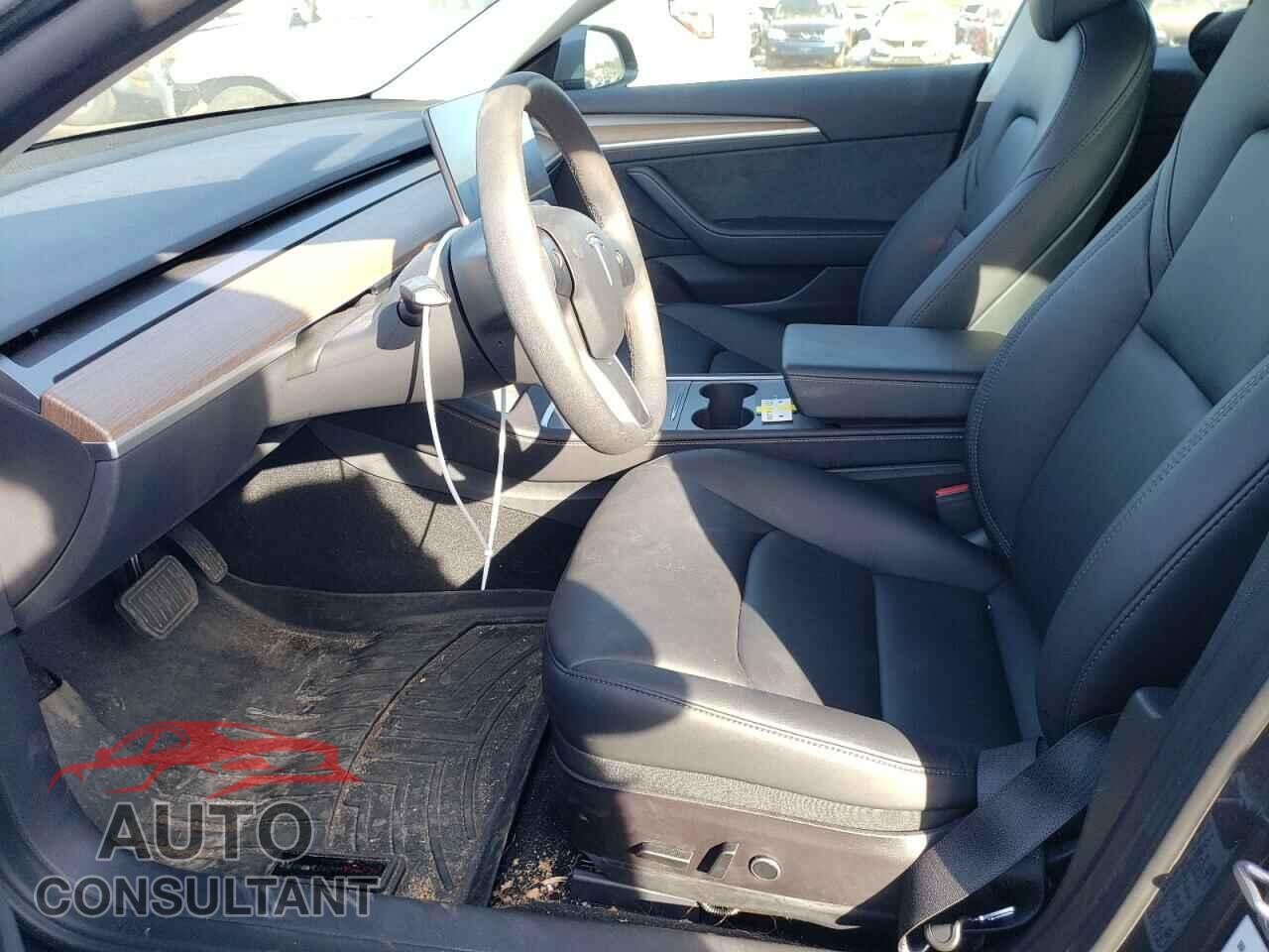 TESLA MODEL 3 2022 - 5YJ3E1EB5NF321569