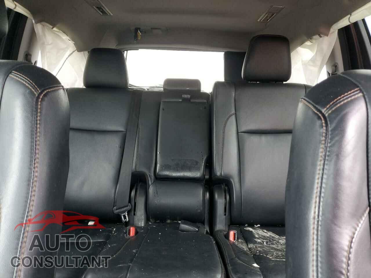 TOYOTA HIGHLANDER 2017 - 5TDJZRFH6HS508056