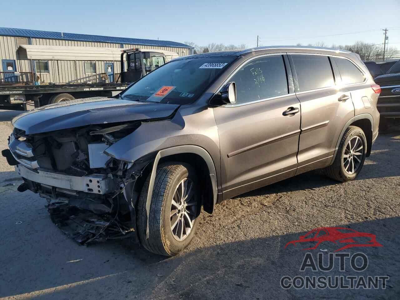 TOYOTA HIGHLANDER 2018 - 5TDJZRFH0JS850950