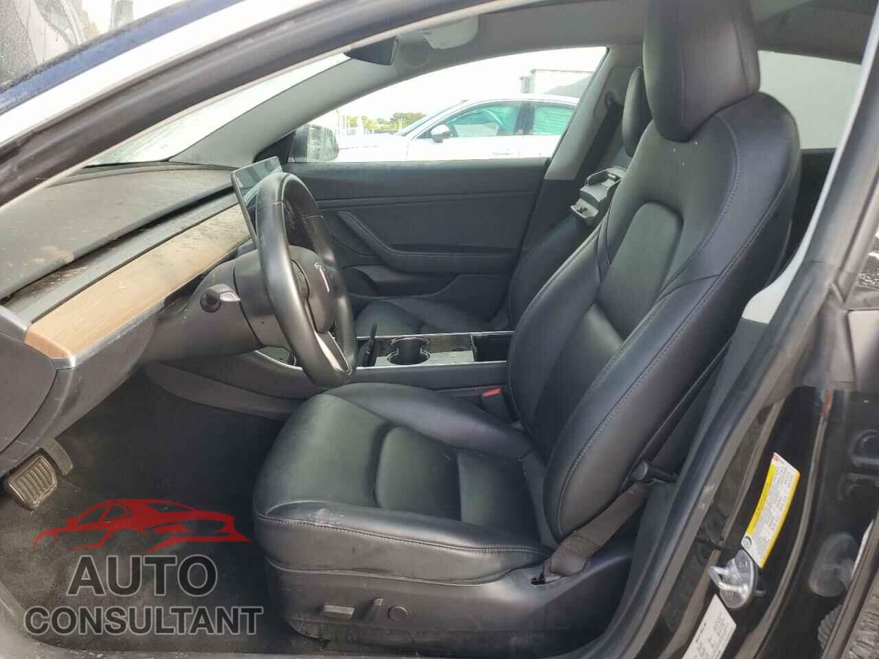 TESLA MODEL 3 2019 - 5YJ3E1EA2KF397382