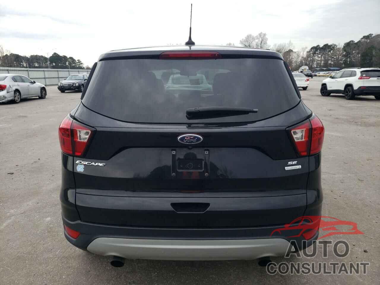 FORD ESCAPE 2019 - 1FMCU0GD6KUA61080