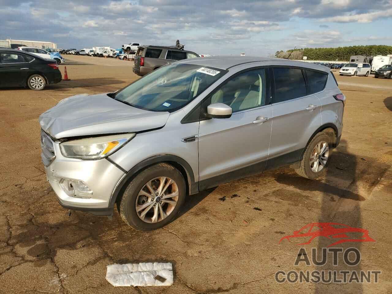 FORD ESCAPE 2017 - 1FMCU0G91HUA62948