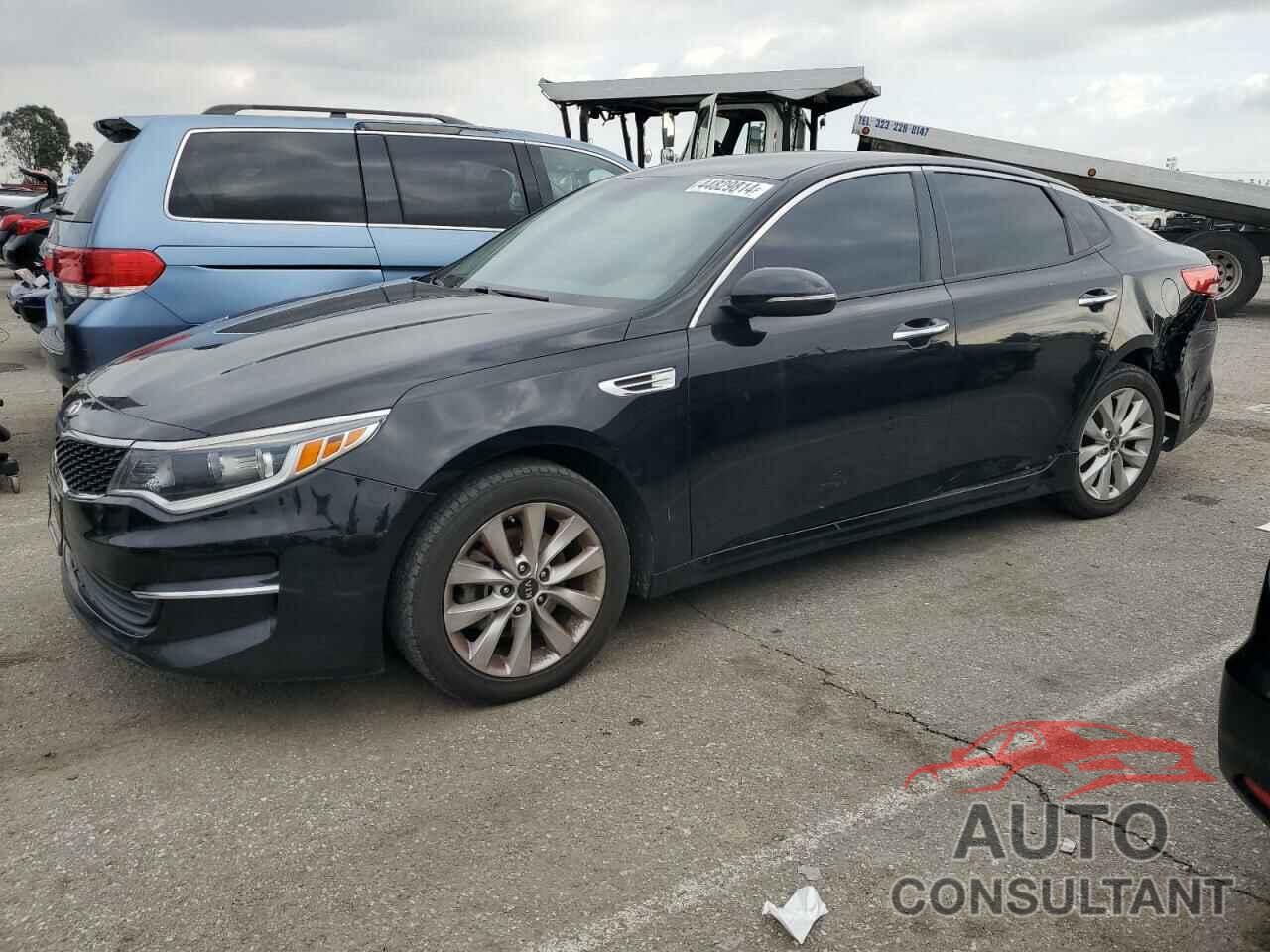 KIA OPTIMA 2018 - 5XXGT4L38JG256504