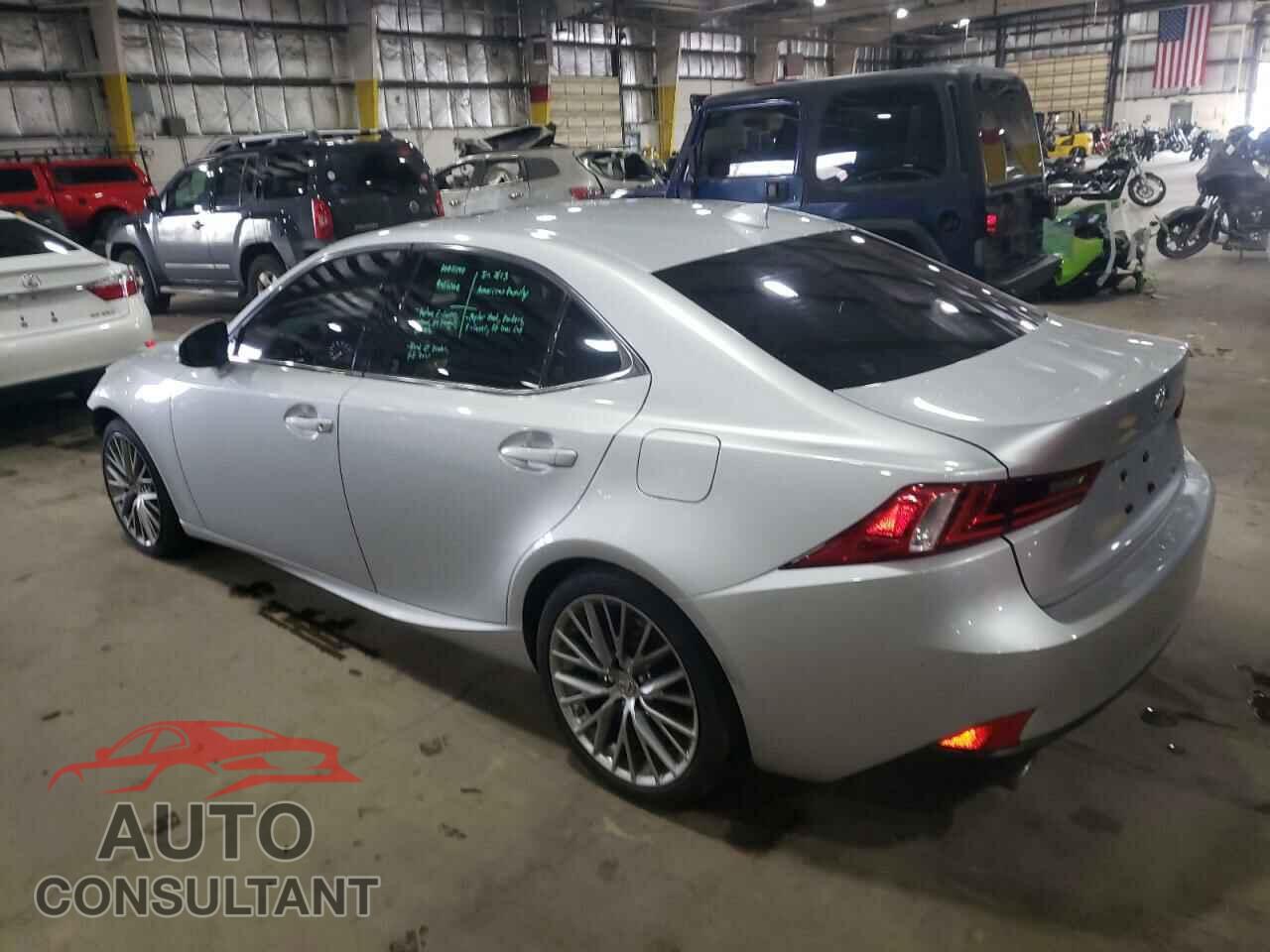 LEXUS IS 2015 - JTHCF1D20F5020482
