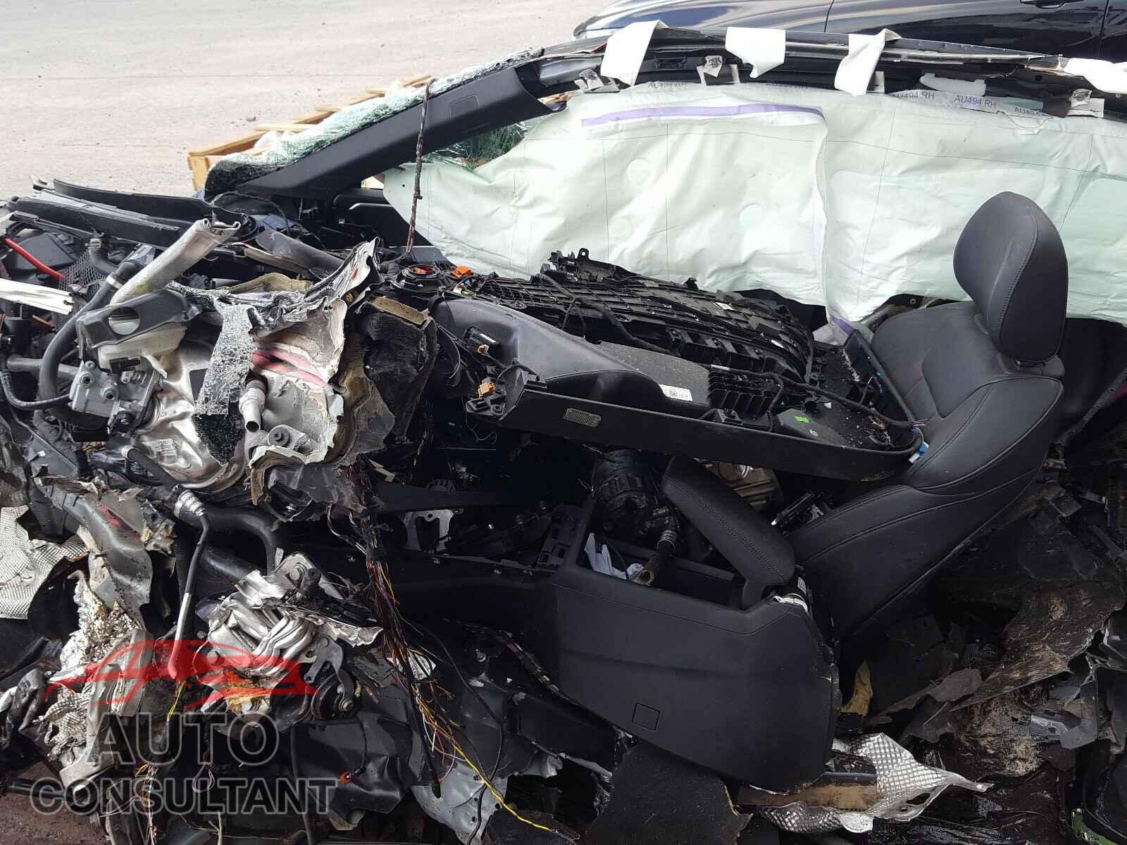 AUDI A5 2018 - WAUTNAF58JA049432