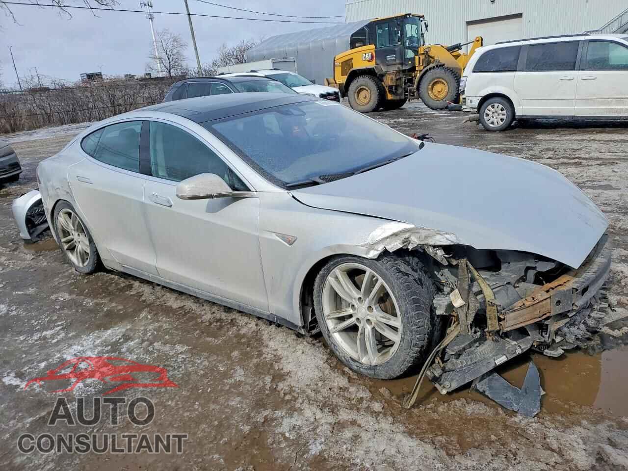 TESLA MODEL S 2015 - 5YJSA1E25FF112986