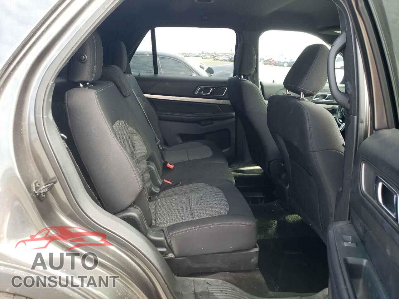 FORD EXPLORER 2018 - 1FM5K7D85JGA85138
