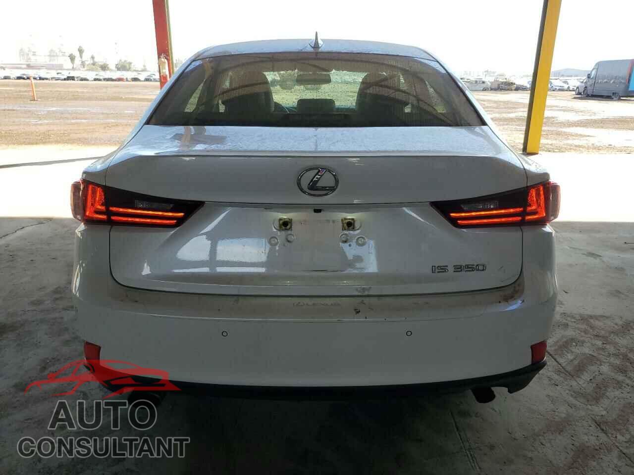 LEXUS IS 2014 - JTHBE1D28E5007895