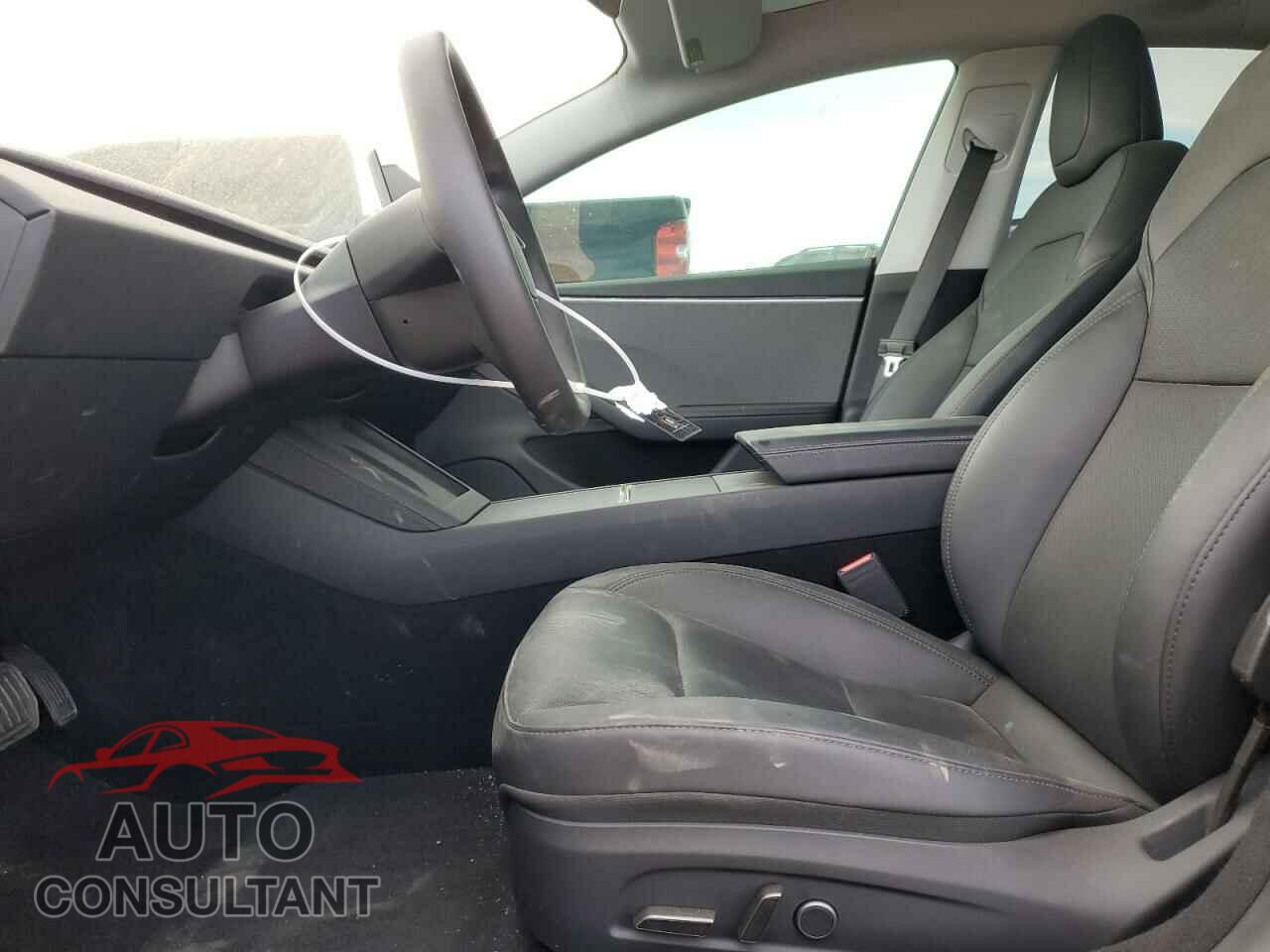 TESLA MODEL 3 2024 - 5YJ3E1EA5RF741944