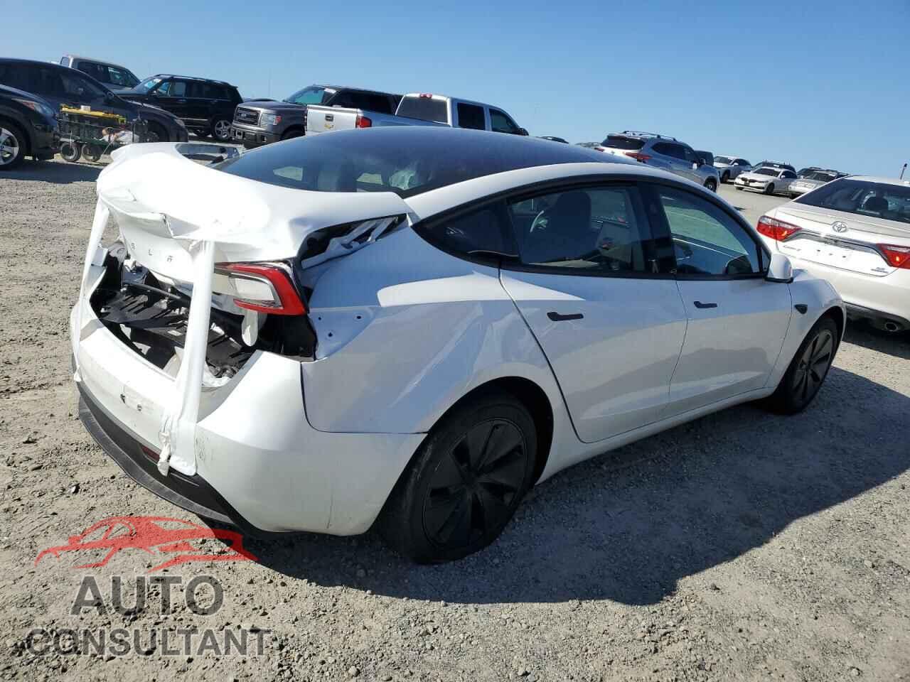 TESLA MODEL 3 2024 - 5YJ3E1EA1RF742511