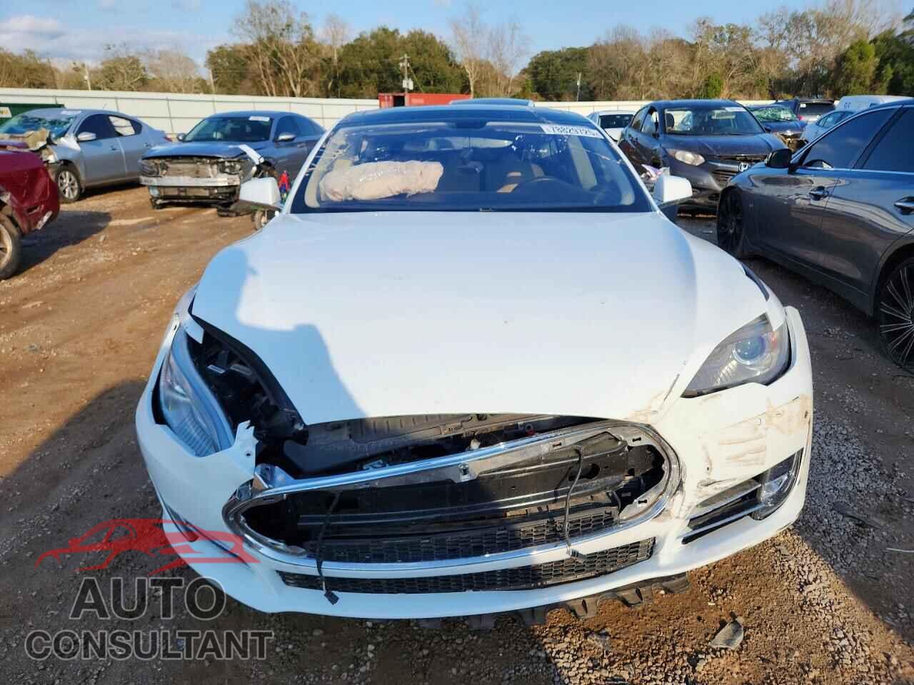 TESLA MODEL S 2013 - 5YJSA1CN5DFP27337