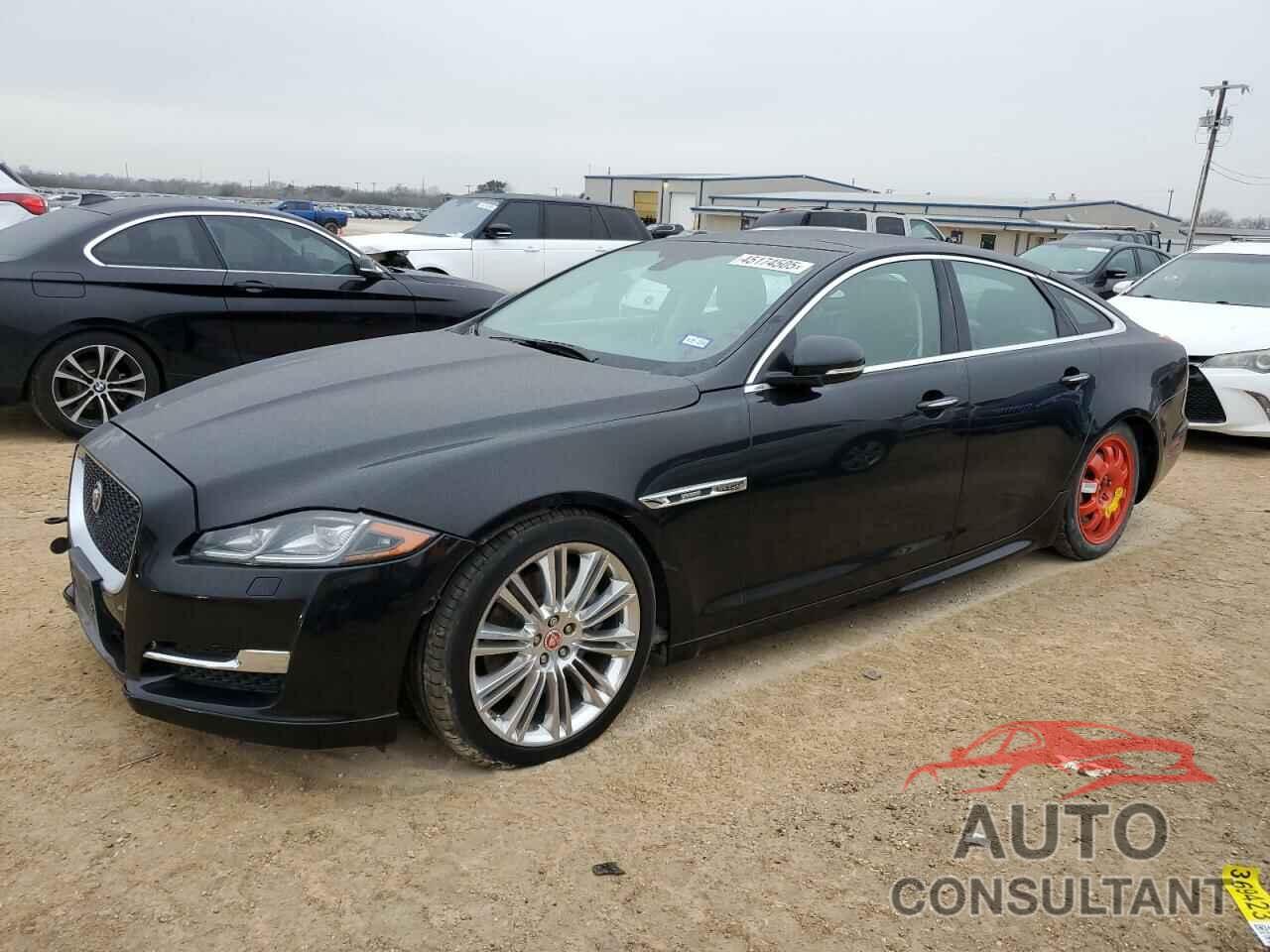 JAGUAR XJ 2017 - SAJWA1C77H8W04956