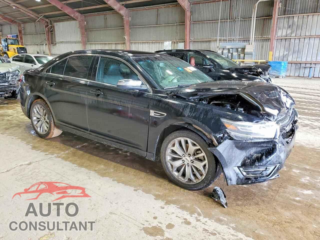 FORD TAURUS 2018 - 1FAHP2F86JG143668