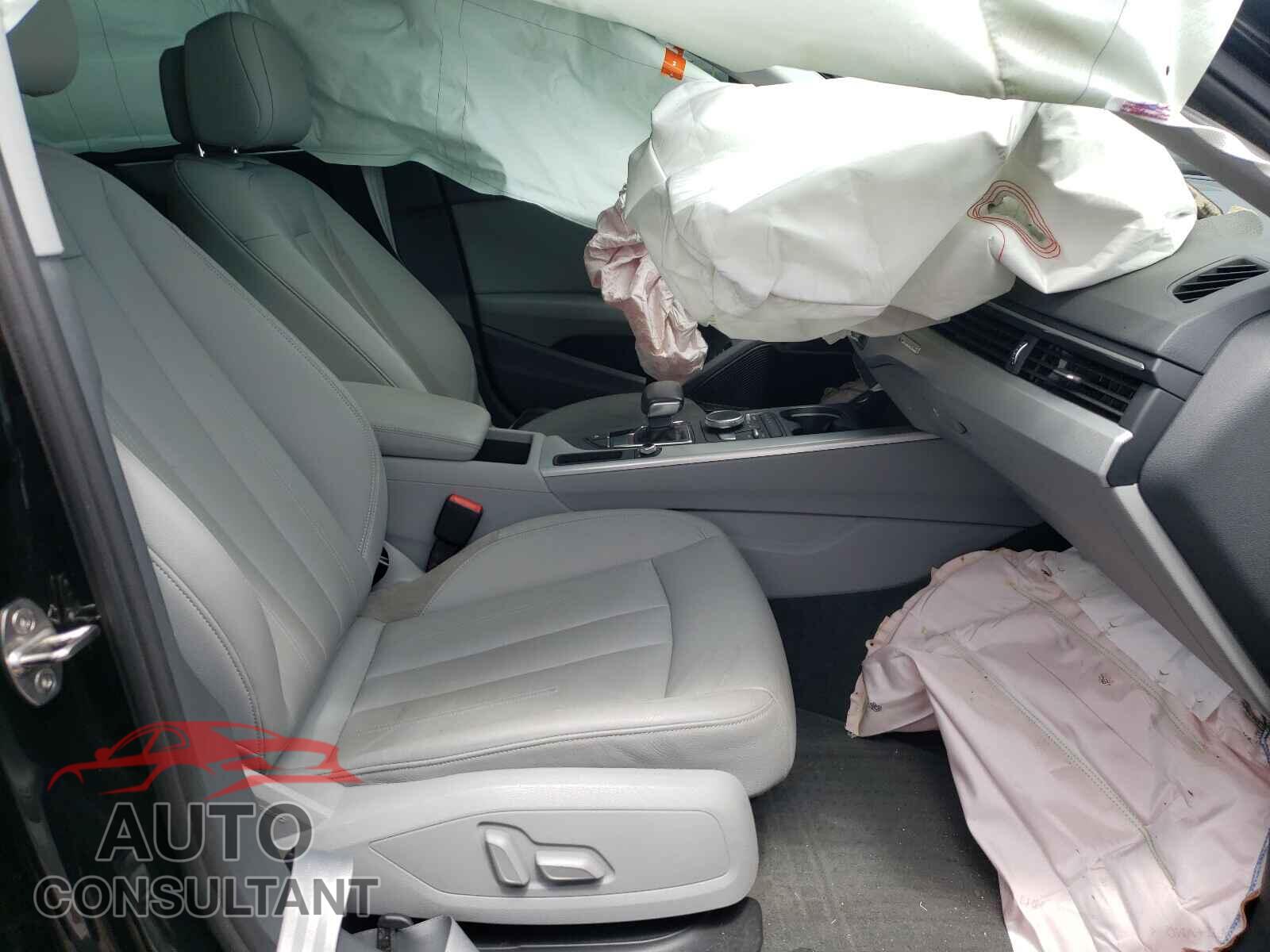 AUDI A4 2017 - WAUENAF48HN036490