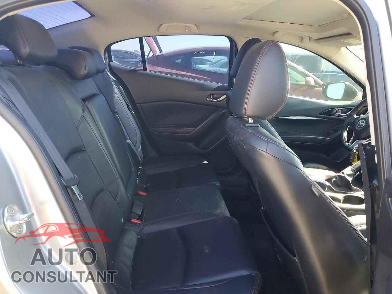 MAZDA 3 2015 - JM1BM1V36F1238198