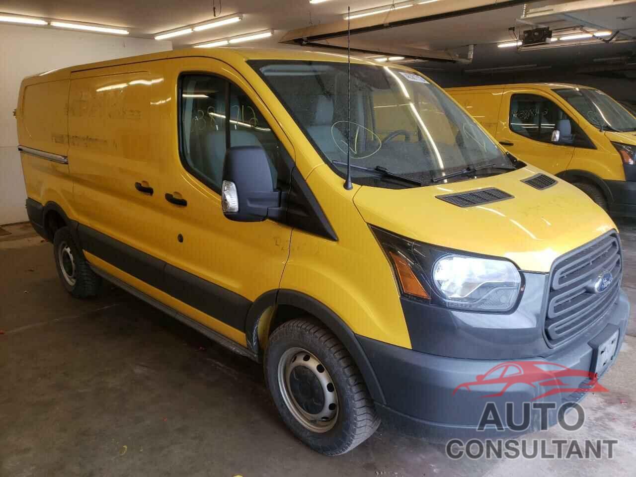 FORD TRANSIT CO 2017 - 1FTYR1YM1HKA29089