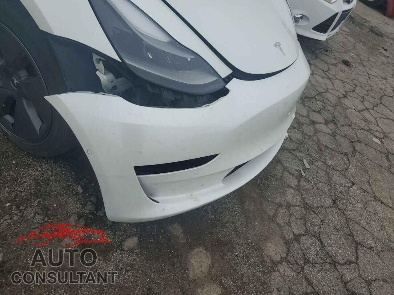 TESLA MODEL 3 2021 - 5YJ3E1EA4MF077337