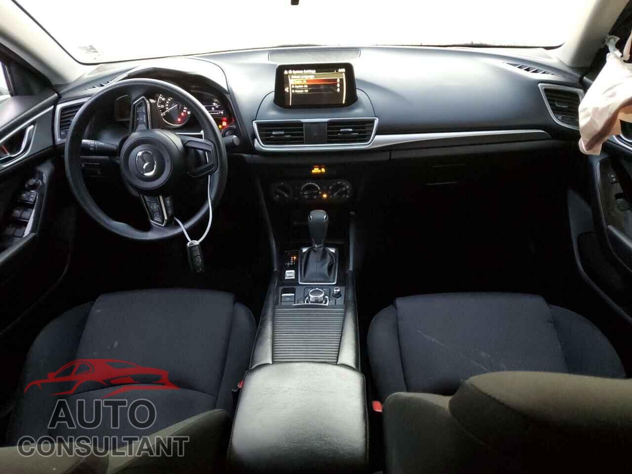 MAZDA 3 2017 - 3MZBN1U70HM101942