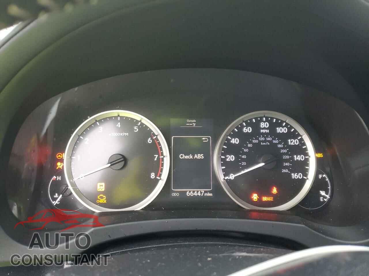 LEXUS IS 2016 - JTHBA1D28G5017101