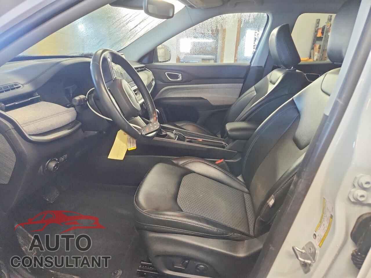 JEEP COMPASS 2022 - 3C4NJDBB2NT210361