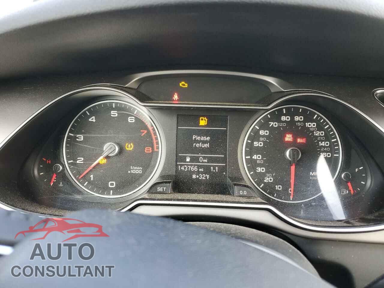 AUDI A4 2013 - WAUDFAFL7DN008576
