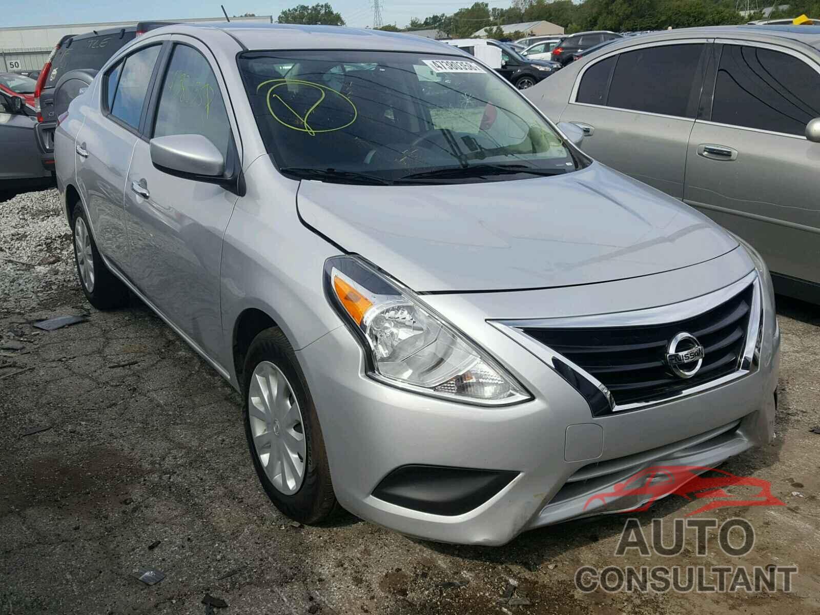 NISSAN VERSA 2018 - 3N1CN7AP9JL882649