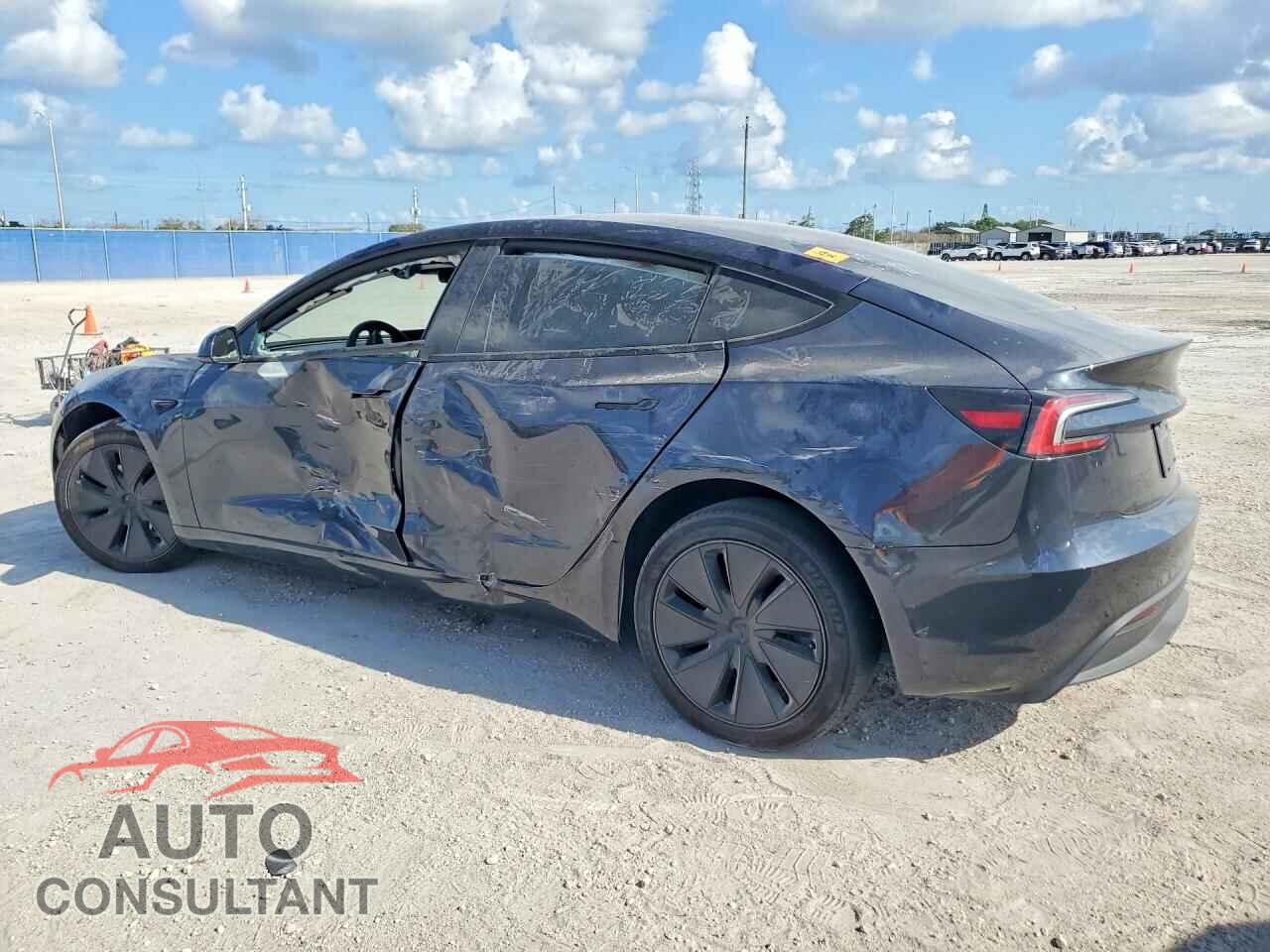 TESLA MODEL 3 2025 - 5YJ3E1EA6SF988492
