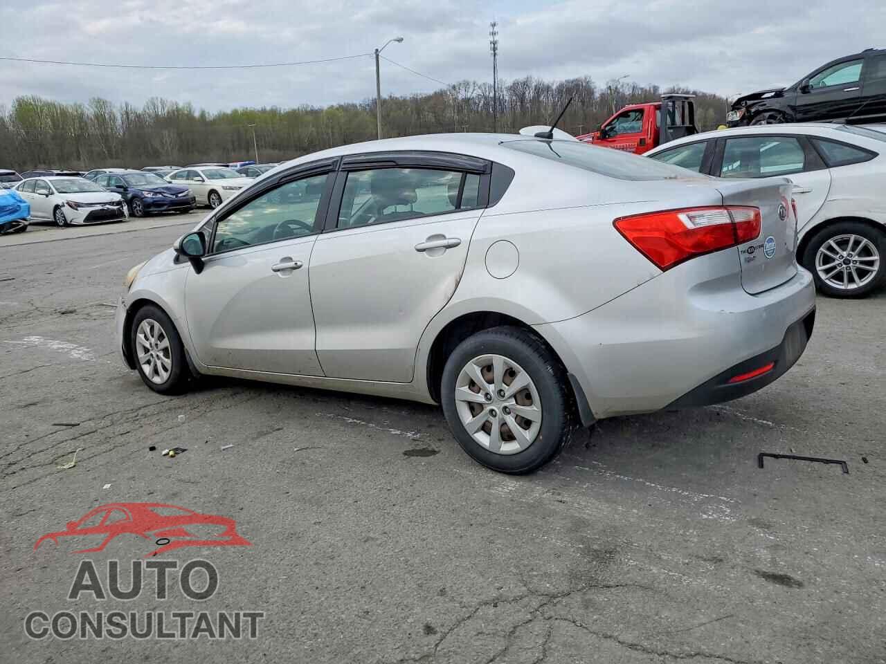 KIA RIO 2013 - KNADM4A31D6107077