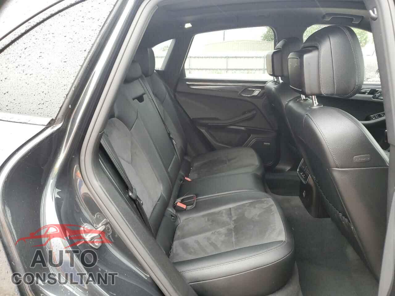 PORSCHE MACAN 2018 - WP1AA2A55JLB04683