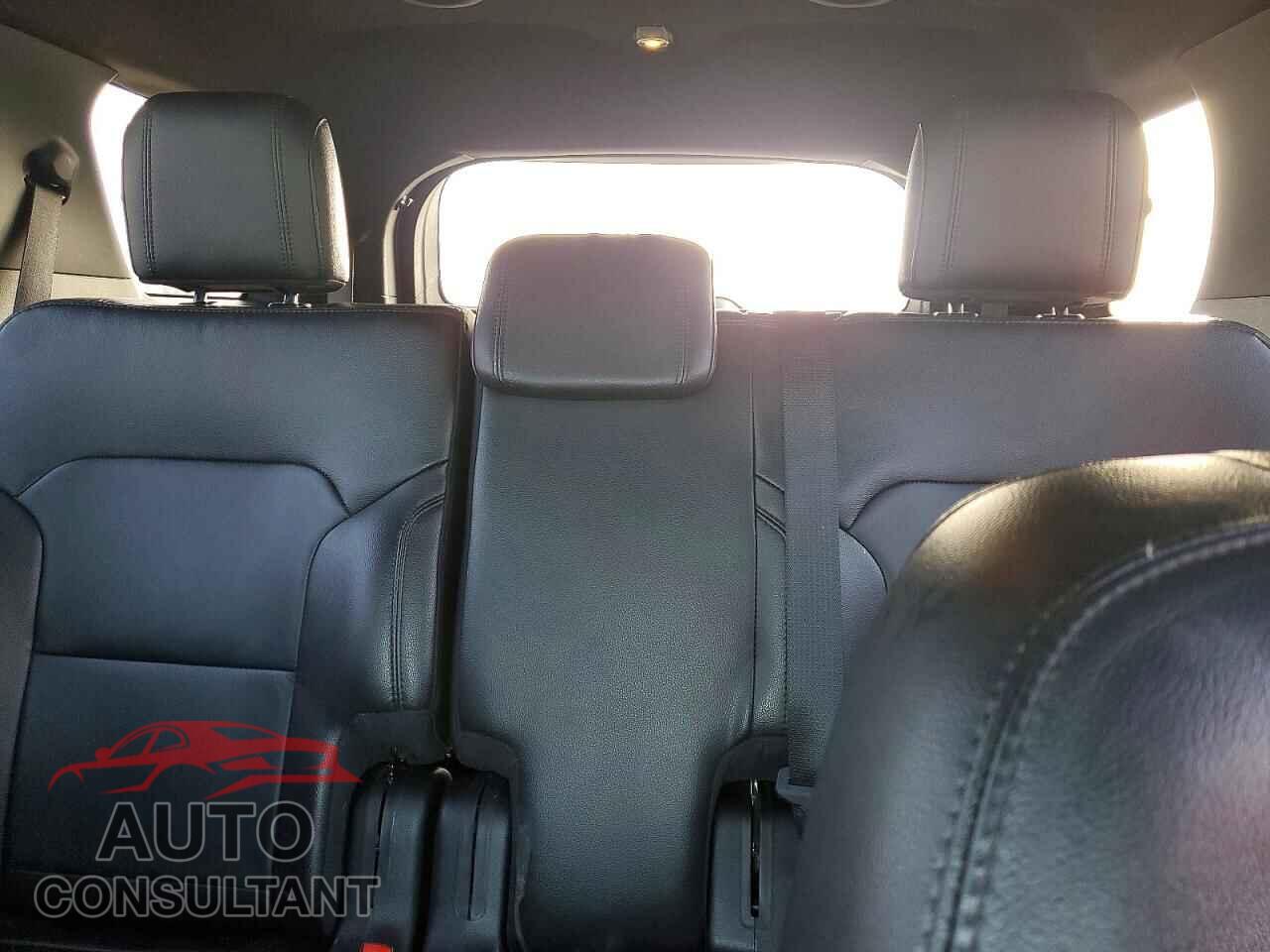 FORD EXPLORER 2018 - 1FM5K7D89JGB18173